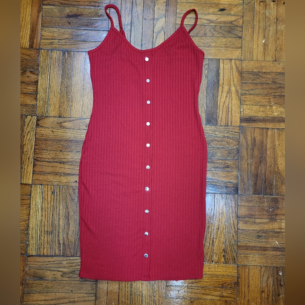 Ribbed red dress